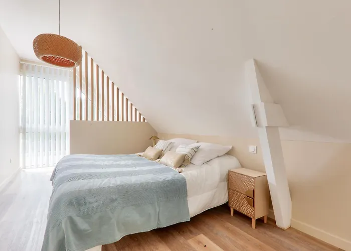 Maison Pour 8 Avec Piscine 500M De La Plage